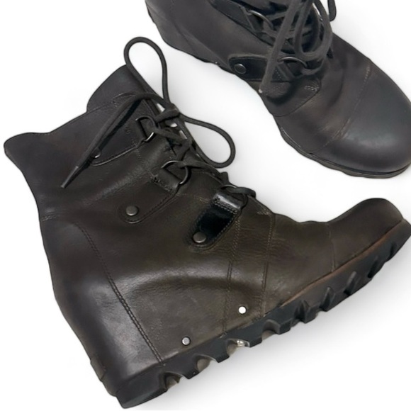 SOREL | Rare- Dark Brown Boots EUC - Picture 6 of 7